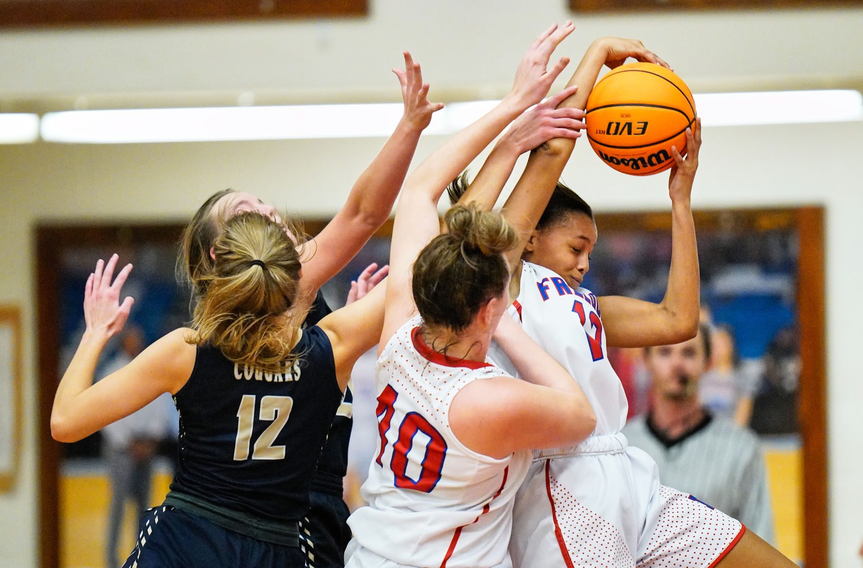 200114 FHS BBALL 33.jpg
